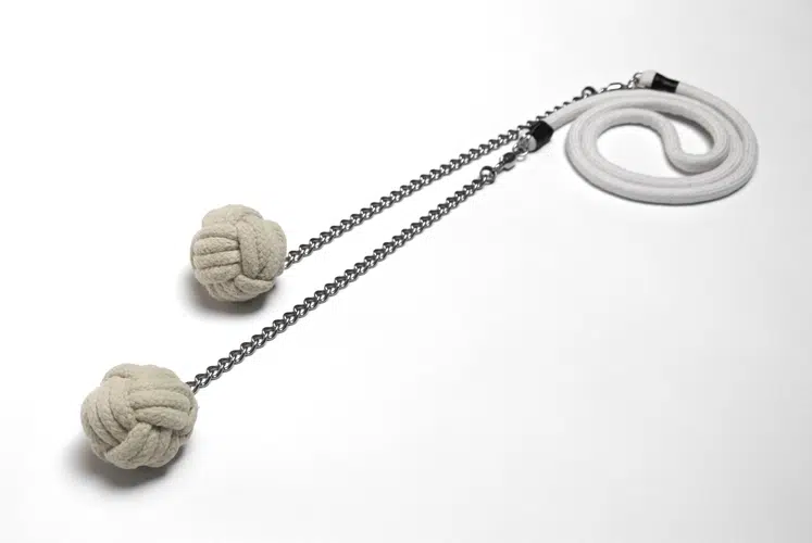Poï Météore Gora avec têtes Monkey Fist en Kevlar et chaînes de 40 cm